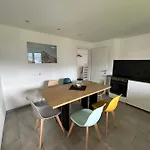 Mit Garten Und Panoramablick In Innsbruck