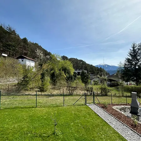 Mit Garten Und Panoramablick In Appartamento