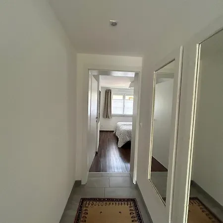 Mit Garten Und Panoramablick In Апартаменти